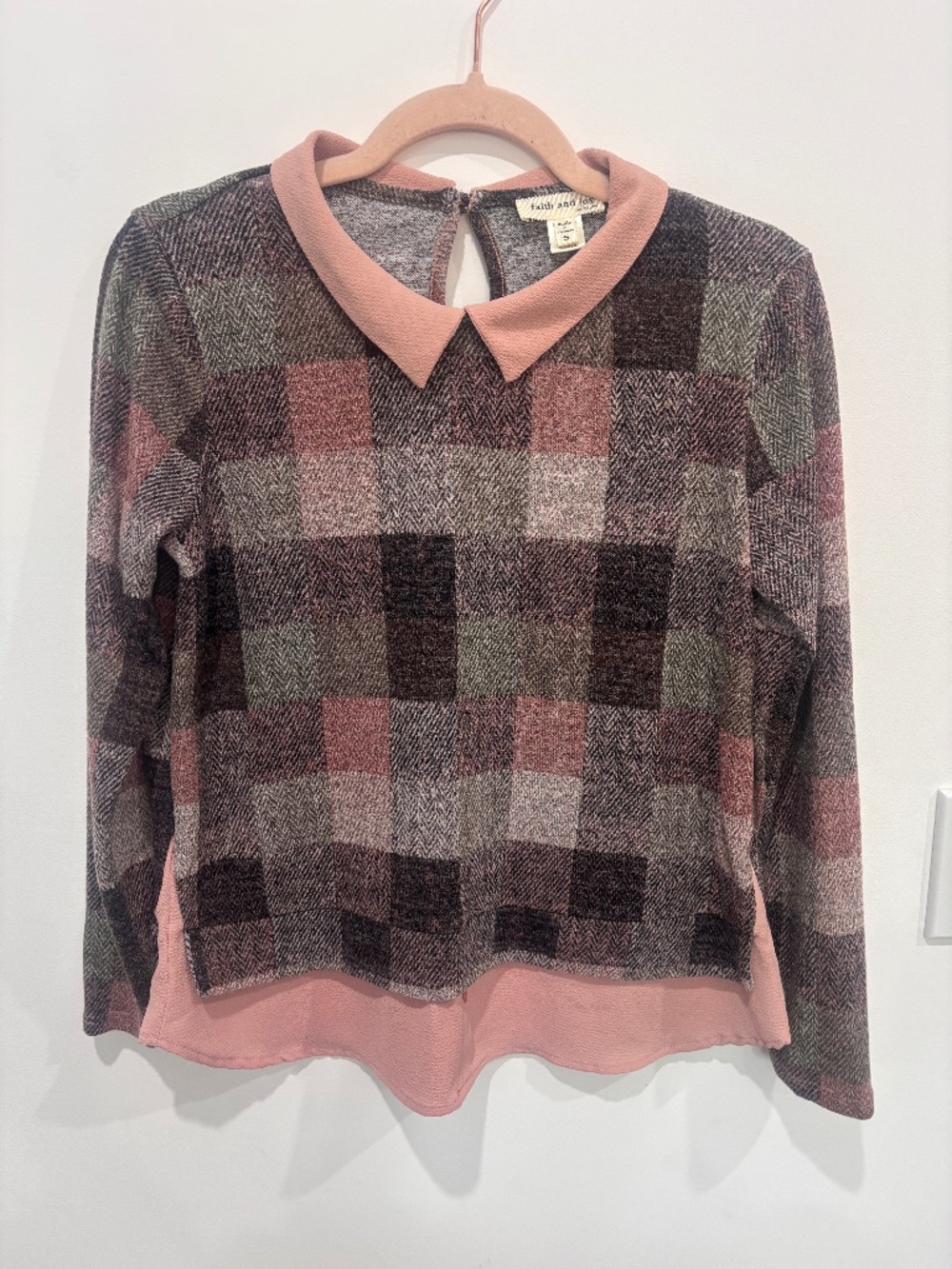 Faith & Joy LA Checkered Knit Sweater Pink Collar Layered Hem Women’s Small